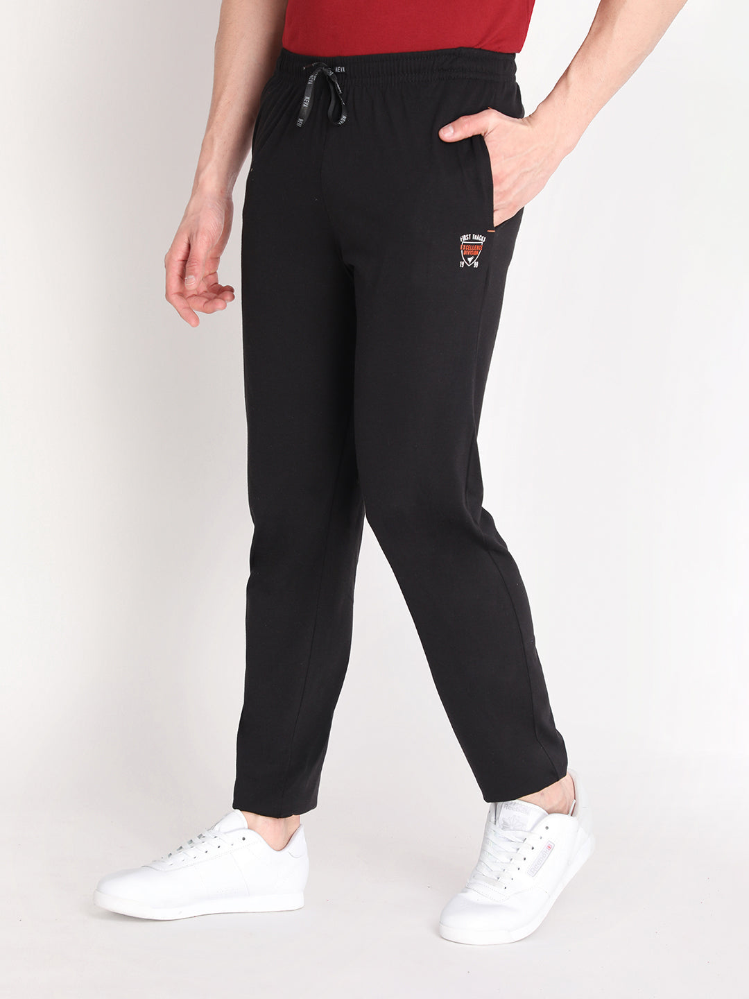 Neva Men's Solid Print Trackpant- Black