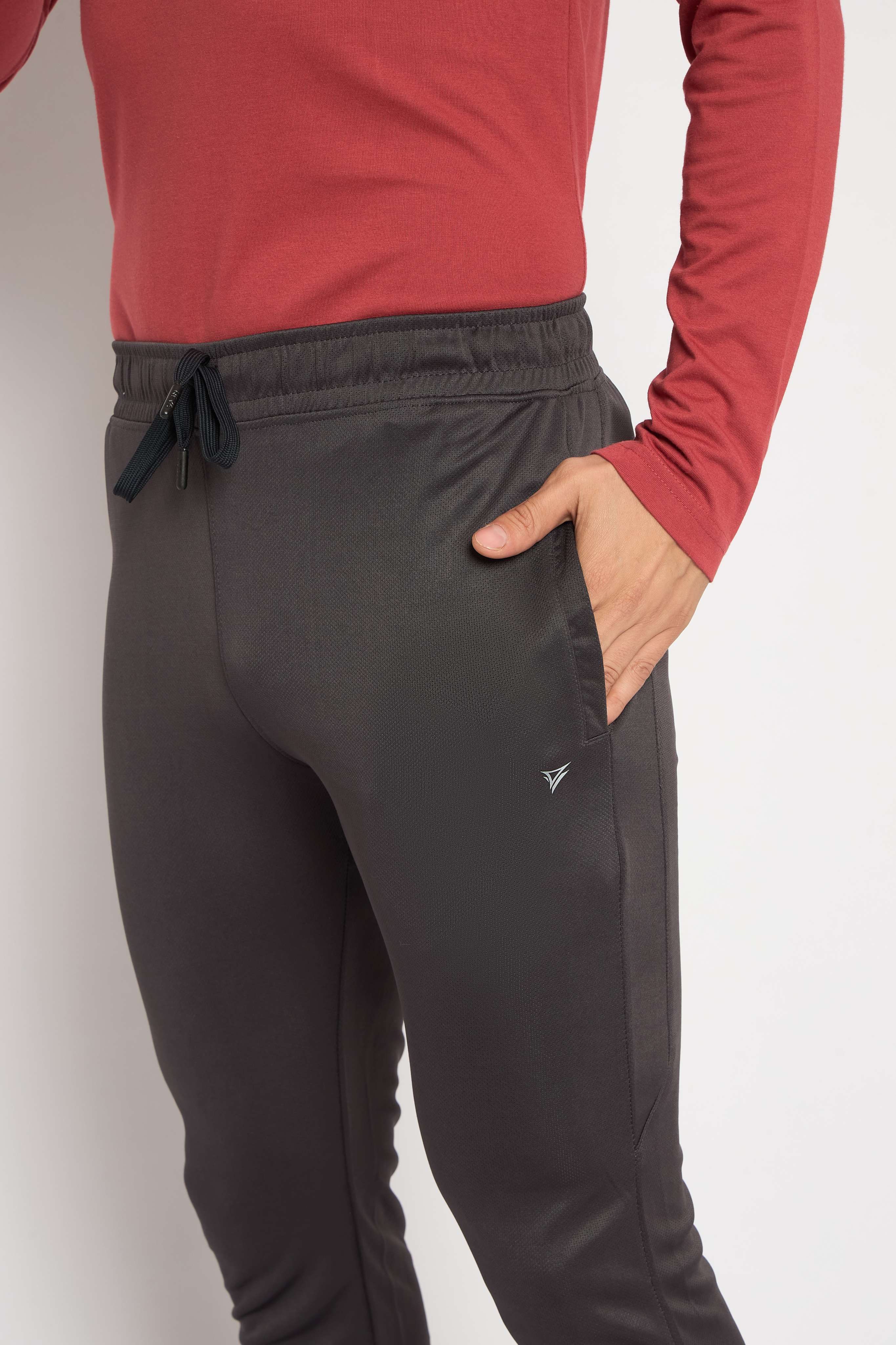 Neva Men trackpant sweatfree technologo both sides and back pocket drawstring waistband
