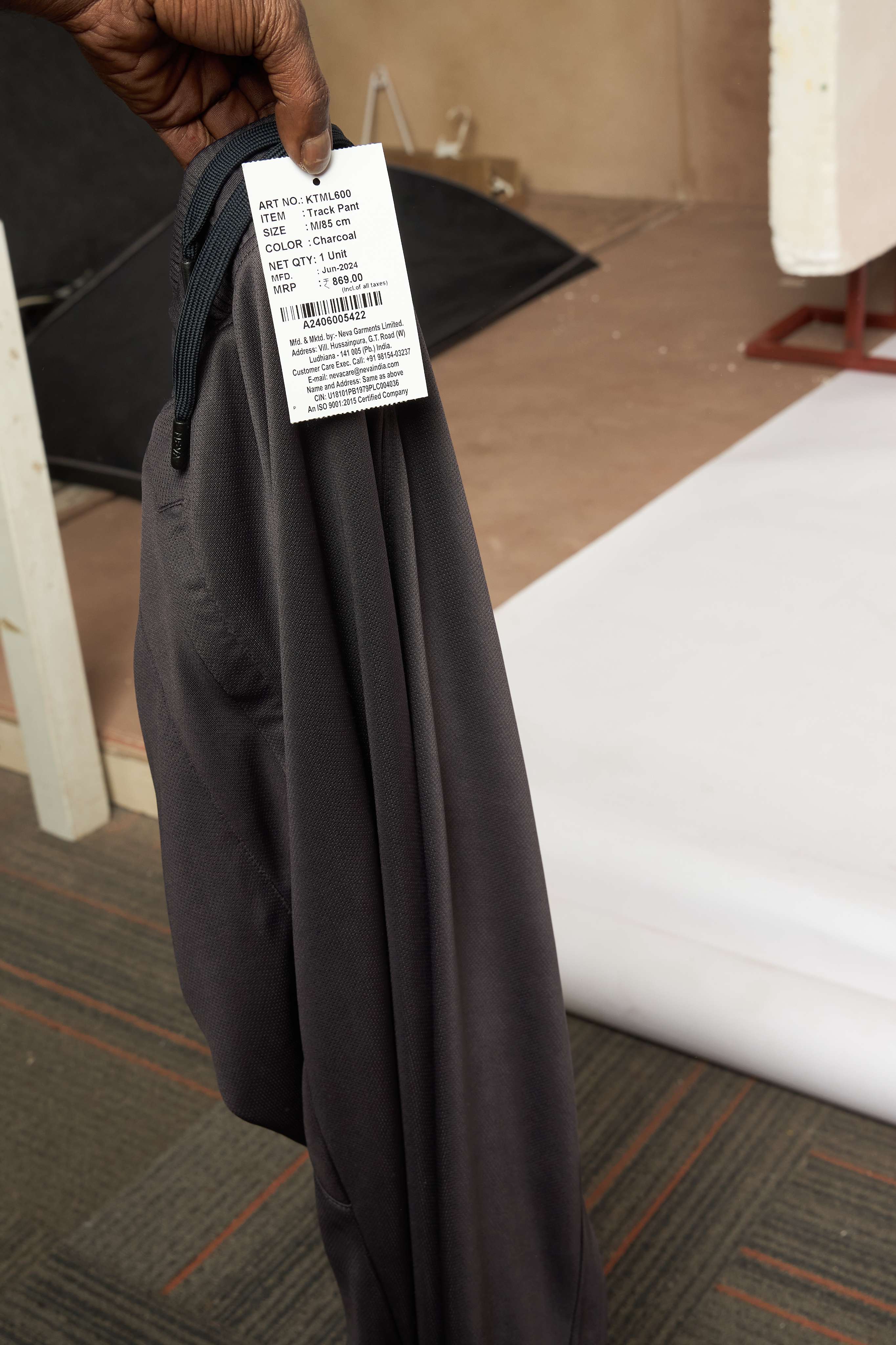 Neva Men trackpant sweatfree technologo both sides and back pocket drawstring waistband