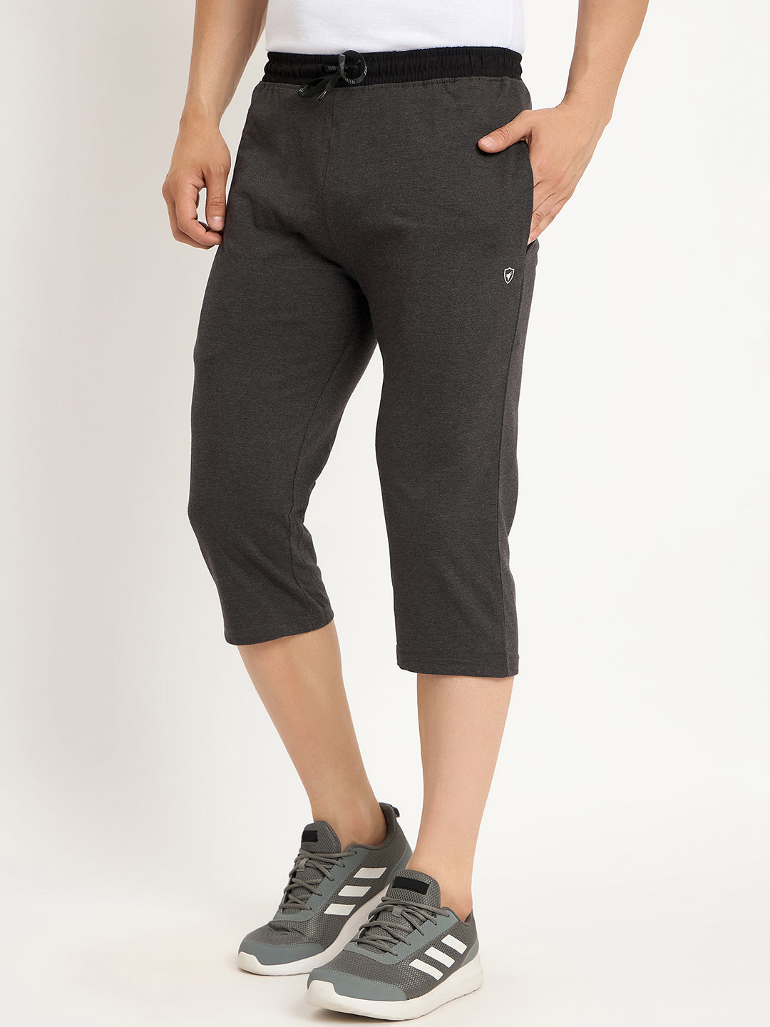 Neva Men Capri Elasticated drawstring waistband side pockets solid pattern