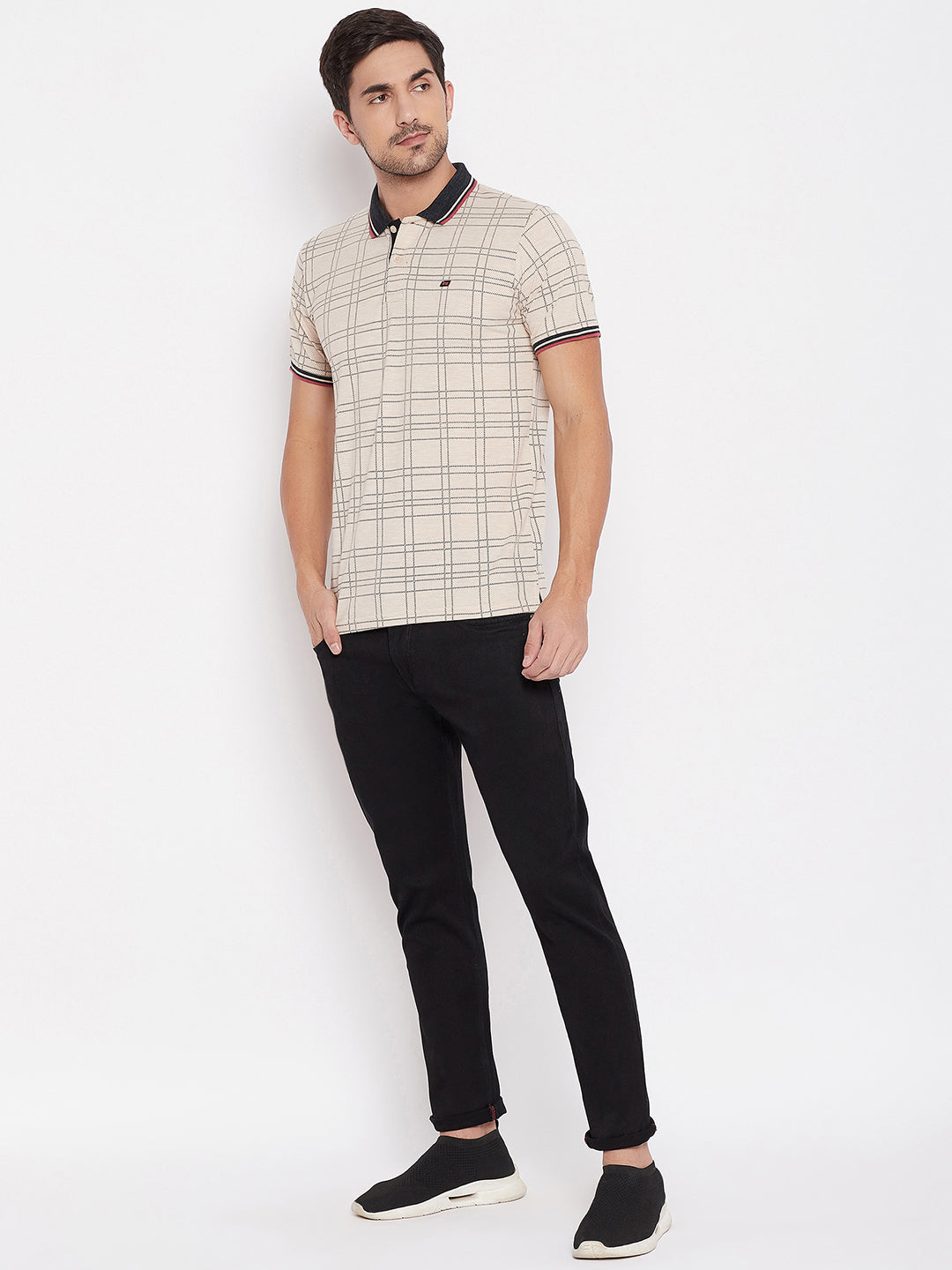 LIVFREE Polo Neck Men's T-Shirt in Checkered Pattern Half Sleeve