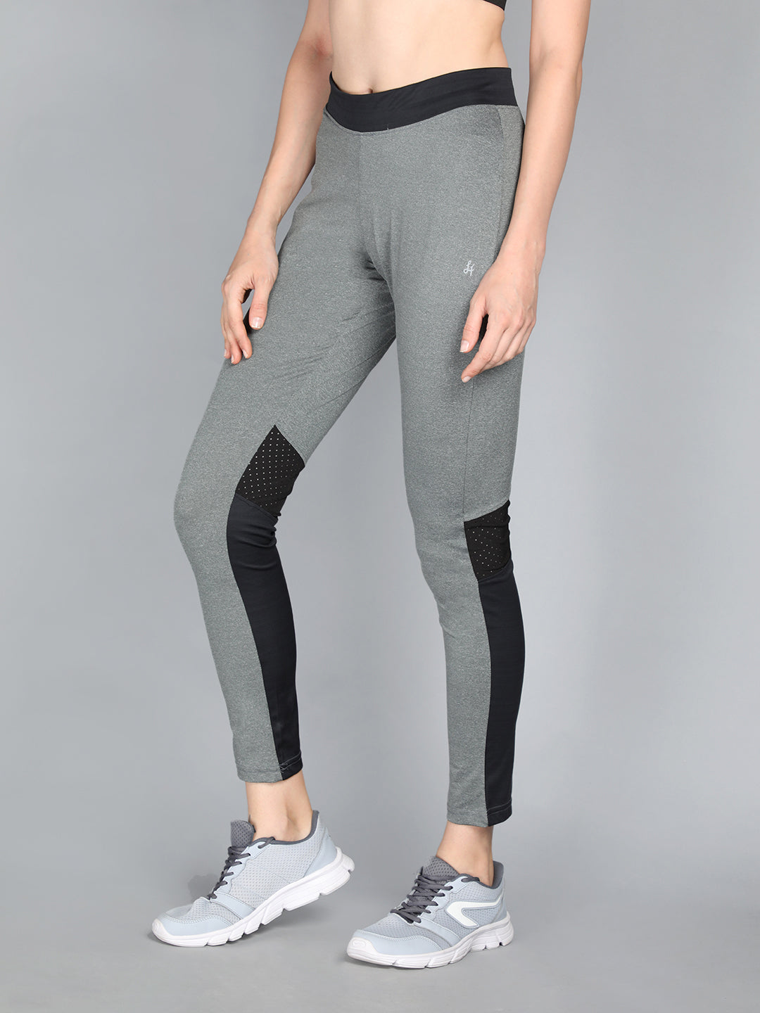 Neva Women Regular Fit Ankle Length Sweatfree Trackpant