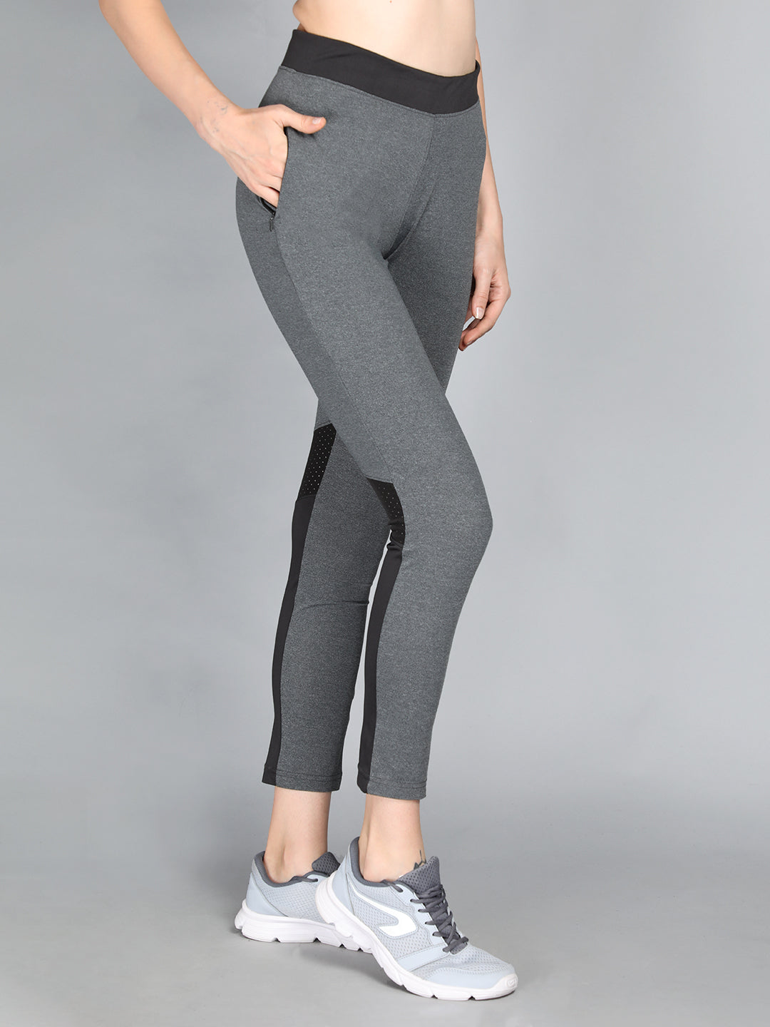 Neva Women Regular Fit Ankle Length Sweatfree Trackpant