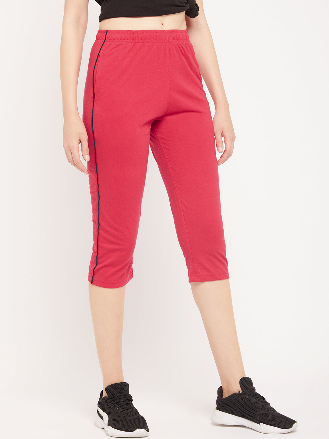 Neva Women's Capri in Solid Pattern Side pockets - Spicy Pink